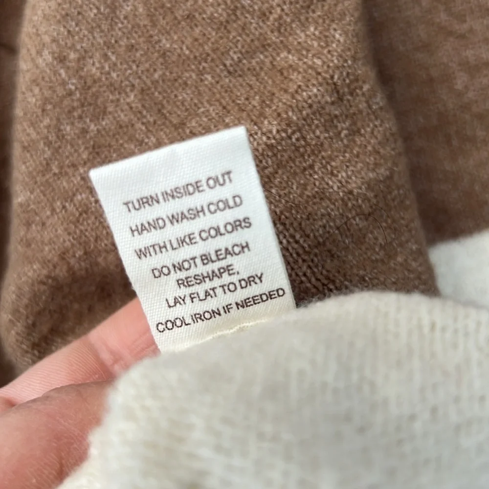 By the river color block sweater - Picture 6 of 6